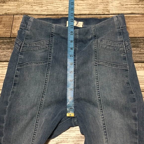 We The Free Pull On High Rise Skinny Jeans Women’s 27 Blue Denim (Inseam 27) - Picture 4 of 9